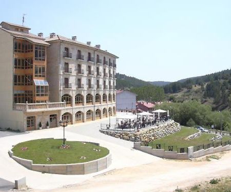 Manrique De Lara Otel San Leonardo de Yagüe Dış mekan fotoğraf